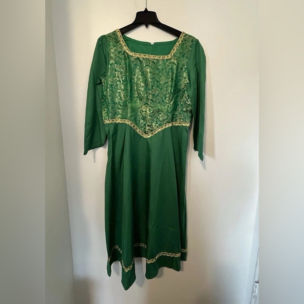 XL WOMAN'S FORTUNE TELLING, GYPSY DRESS. GOLD TRIM